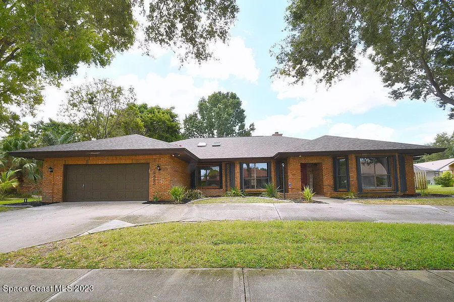 2423 St Charles AVE, Melbourne, FL 32935