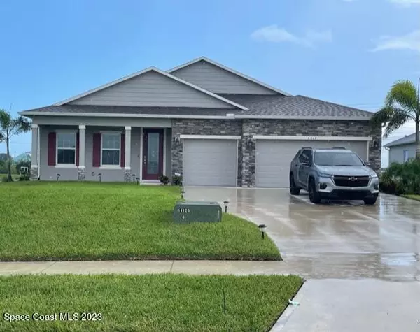 4468 Lago Vista DR, Micco, FL 32976