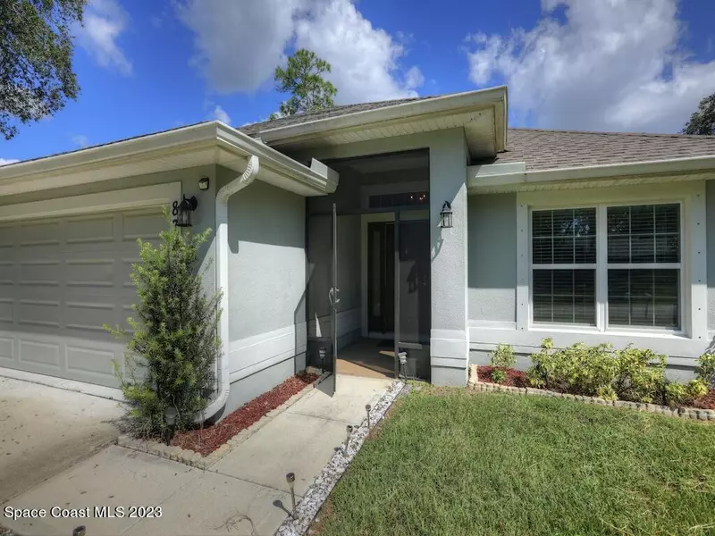 872 Gladiola AVE, Sebastian, FL 32958