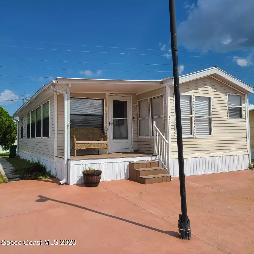 Cocoa, FL 32926,131 Blue Lake PL