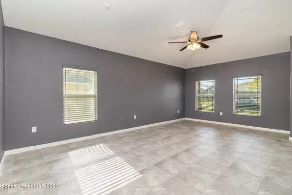 Palm Bay, FL 32909,670 Easton Forest CIR SE