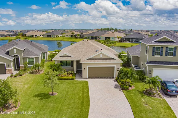 Melbourne, FL 32940,8002 Mocan CT