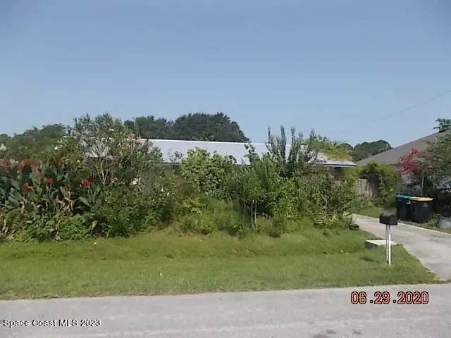 Palm Bay, FL 32907,152 Donald AVE NE