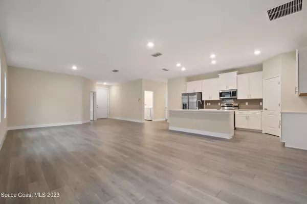 Palm Bay, FL 32909,330 Christmas AVE SE