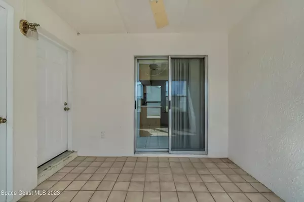 Melbourne, FL 32934,700 Ridge Club DR #33