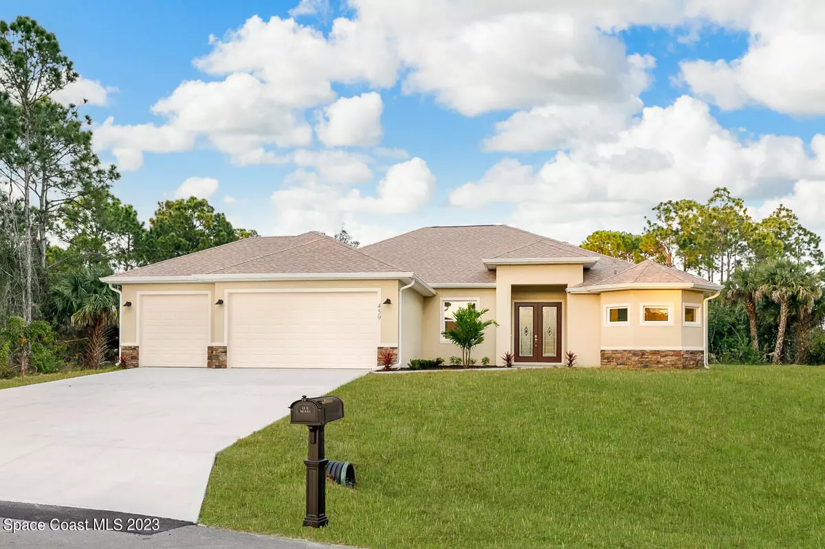 Palm Bay, FL 32907,881 Huntington ST NE