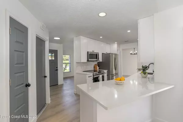 Palm Bay, FL 32909,1371 Ruffin CIR SE