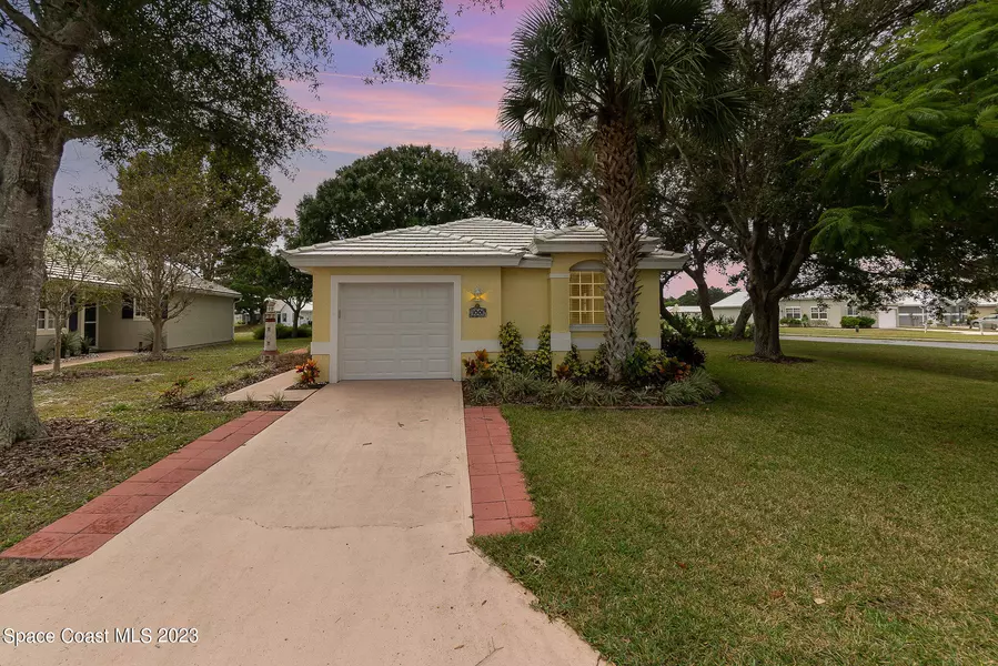 1001 Goldenrod CIR NE, Palm Bay, FL 32905