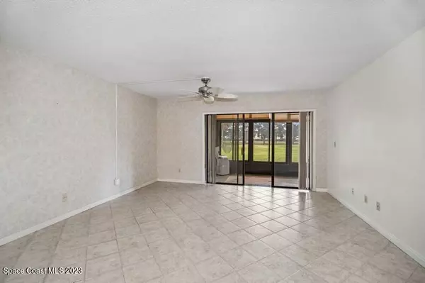 Melbourne, FL 32935,2275 Golf Isle DR #212