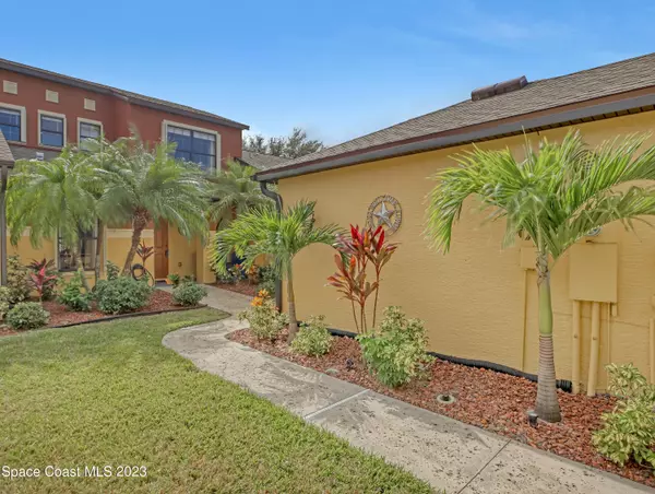 Melbourne, FL 32901,990 Luminary CIR #103