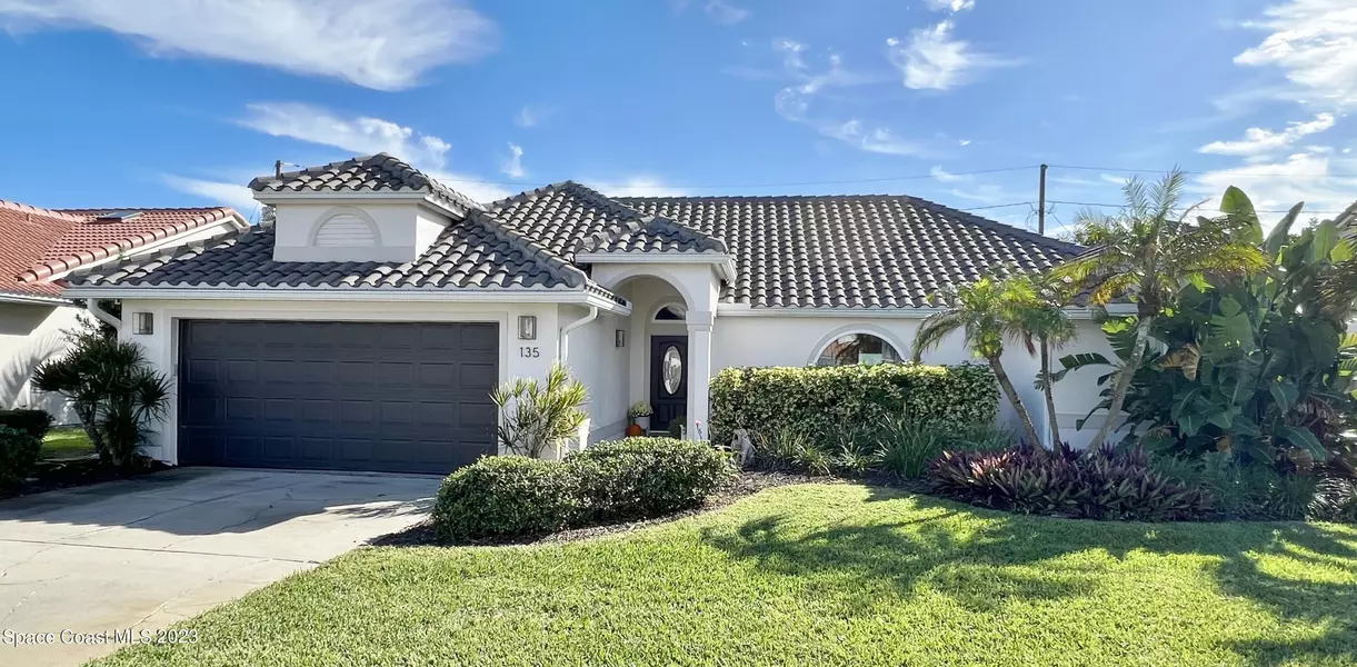 135 Waters Edge LN, Indialantic, FL 32903