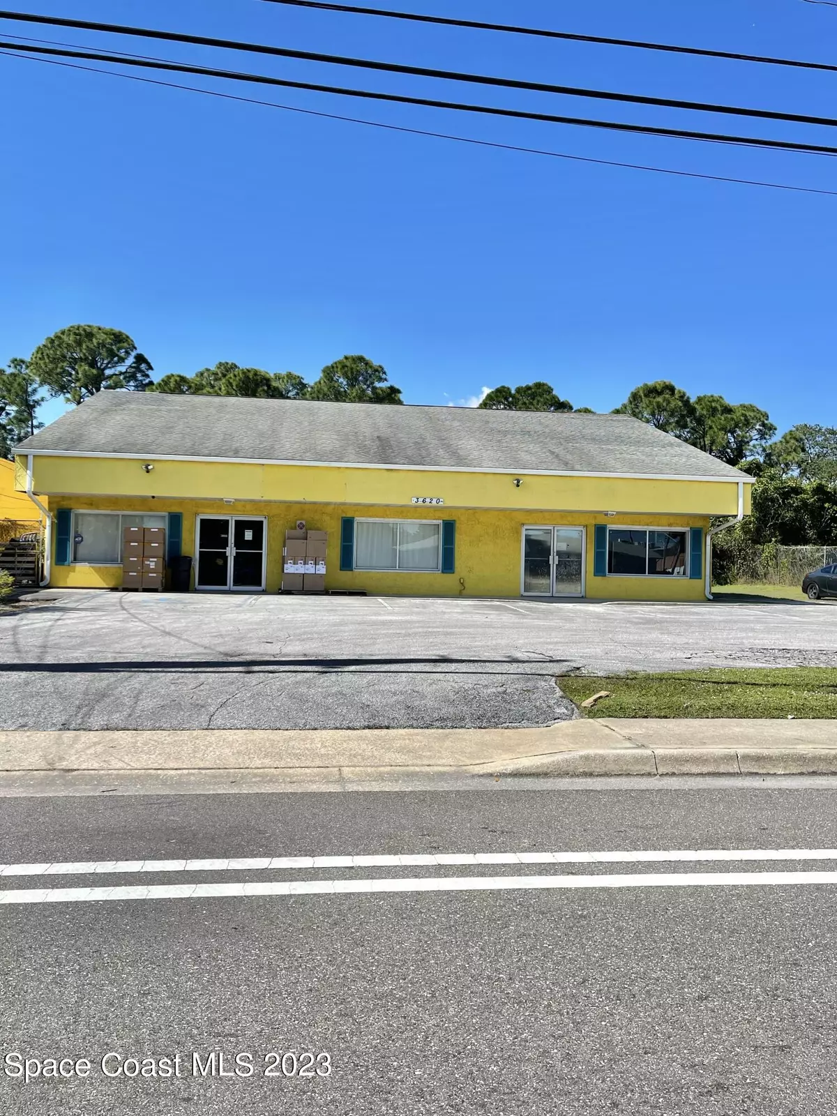 Titusville, FL 32780,3620 S Hopkins AVE #101 & 102