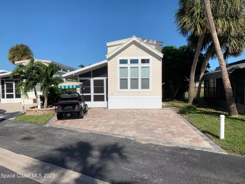 520 Galaxy LN #120, Melbourne Beach, FL 32951