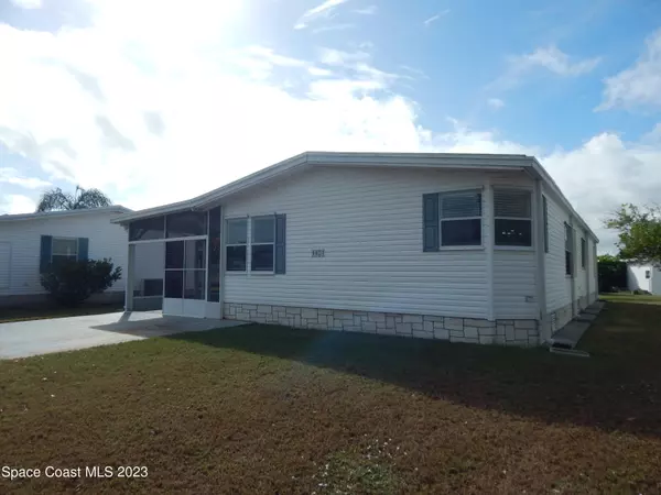 1021 Thrush CIR, Barefoot Bay, FL 32976