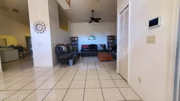 Palm Bay, FL 32909,3004 Suntan CT SE