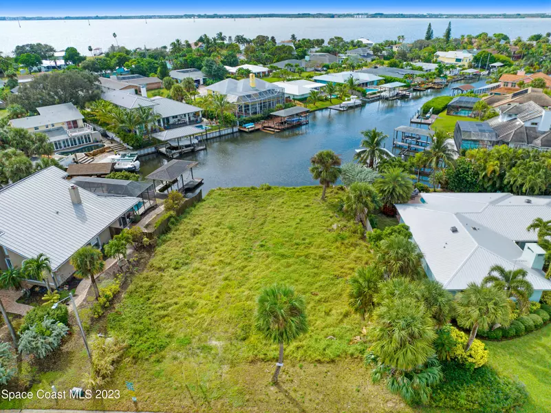 394 River View LN, Melbourne Beach, FL 32951