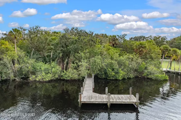 12511 Roseland RD, Sebastian, FL 32958