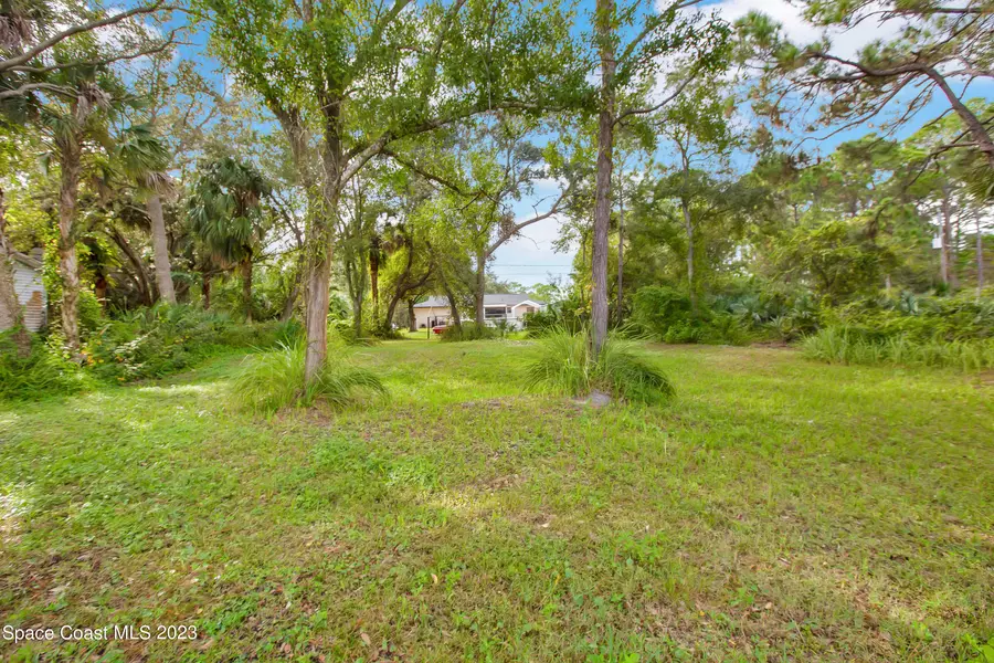 432 Garvey RD, Palm Bay, FL 32908