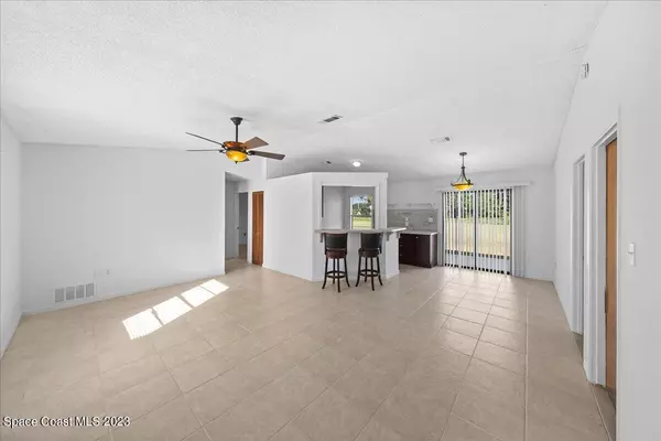 Palm Bay, FL 32907,1361 Gilpin ST NW