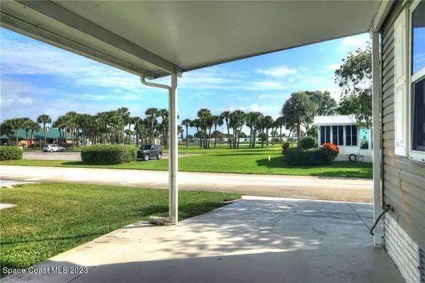 Micco, FL 32976,7668 Kyak CT #21