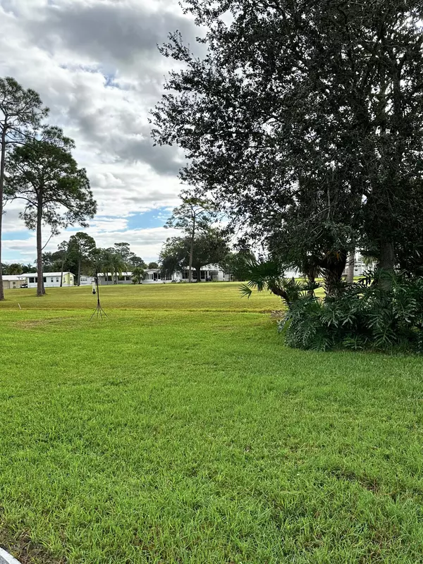 Titusville, FL 32780,464 Fawn TRL #464