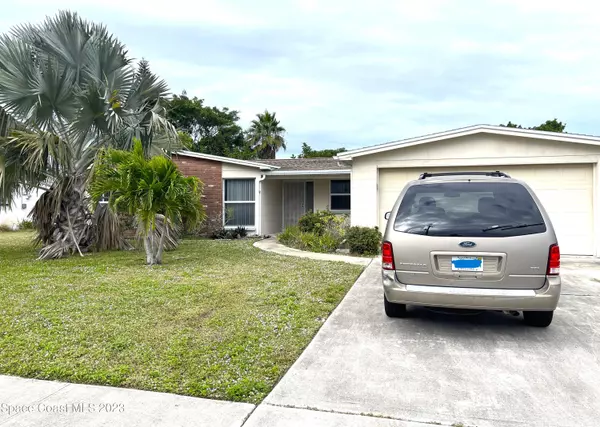 340 Tiki DR, Merritt Island, FL 32953