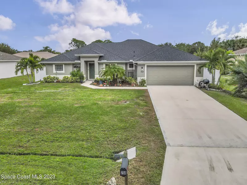 750 Tuxedo TER, Sebastian, FL 32958