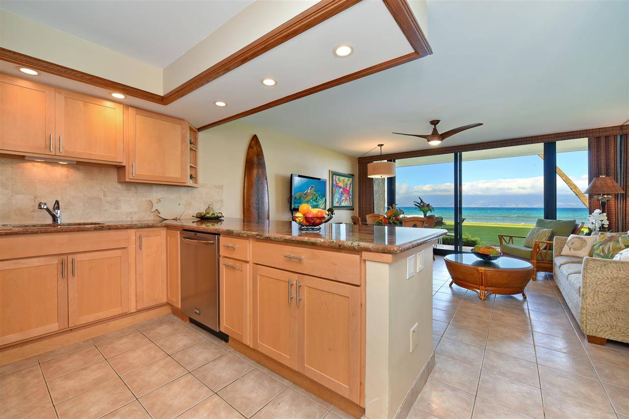 3543 Lower Honoapiilani Rd #F105, Lahaina, HI 96761