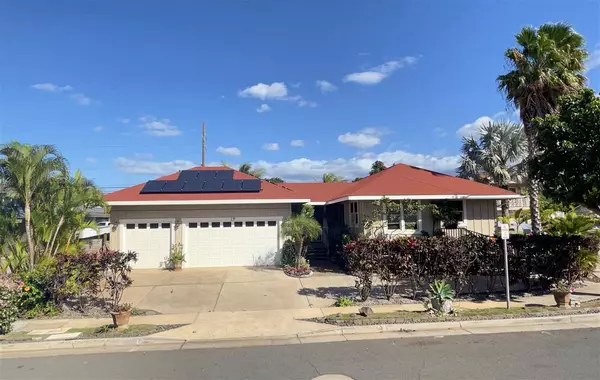 19 Hakoi Hema Pl, Kihei, HI 96753-7350