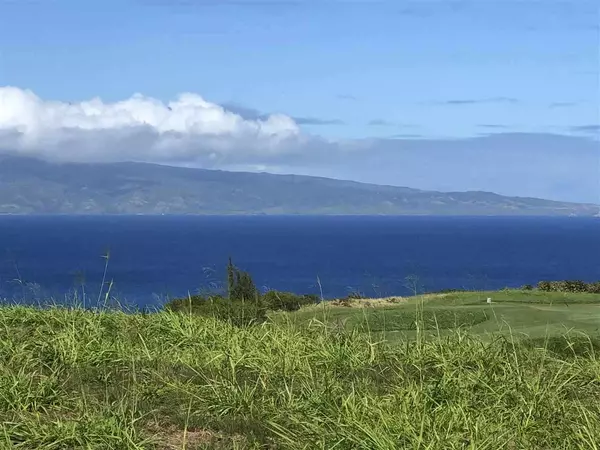 500 Mahana Ridge St #30, Lahaina, HI 96761