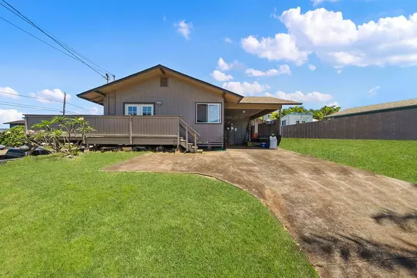 565 Pili Loko St, Paia, HI 96779