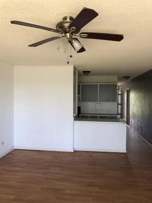 777 Hana Hwy #206, Paia, HI 96779