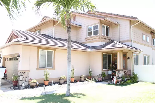 73 Hoku Puhipaka St, Kahului, HI 96732