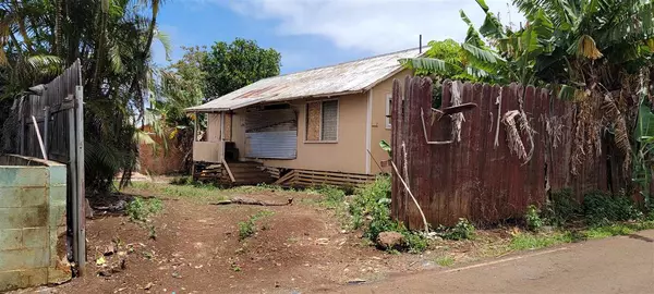 Makawao, HI 96768,967 Hiilani St