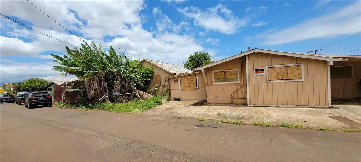 Makawao, HI 96768,967 Hiilani St