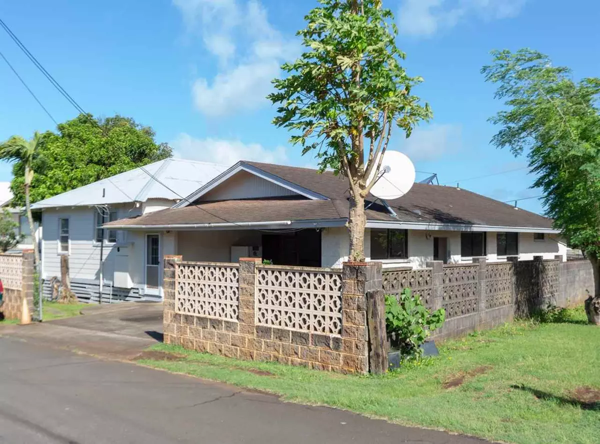 Makawao, HI 96768,943 Maile St