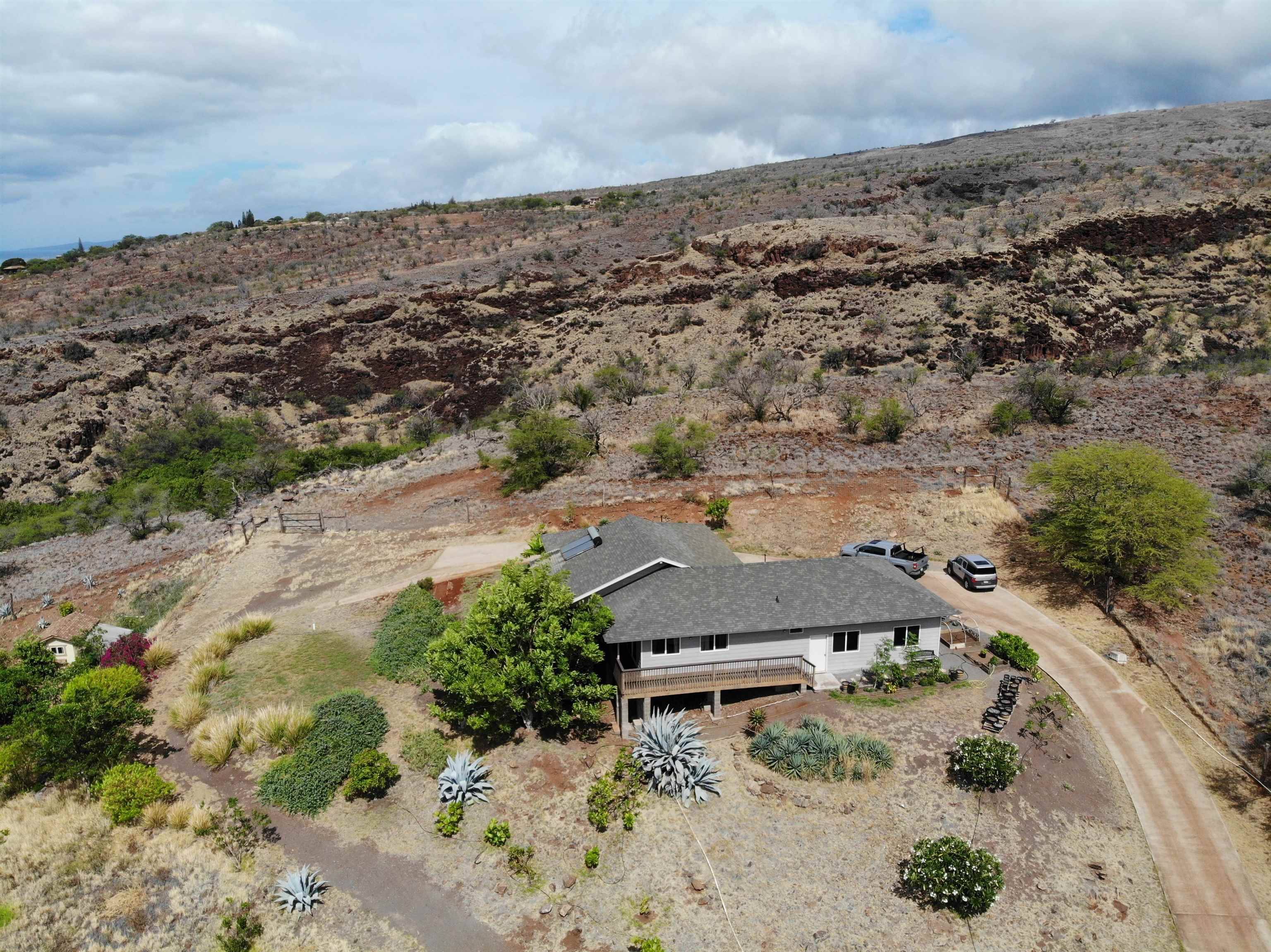 85 Kupaia Pl, Kaunakakai, HI 96748