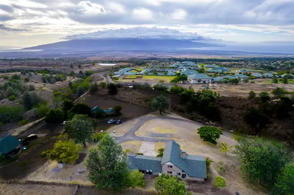 255 Anuhea Pl, Makawao, HI 96768