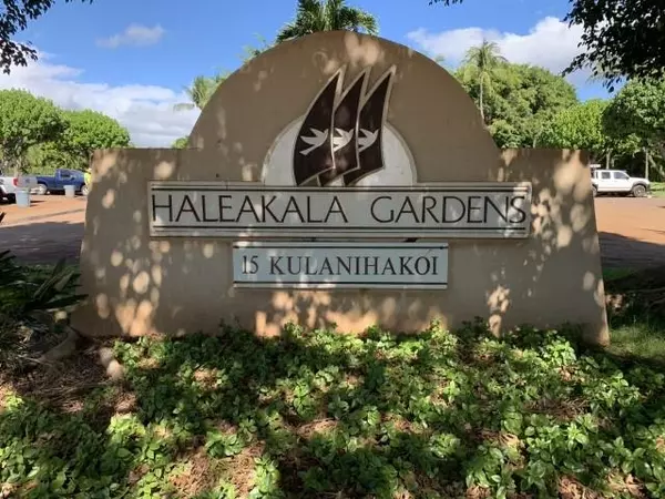 15 Kulanihakoi St #14B, Kihei, HI 96753