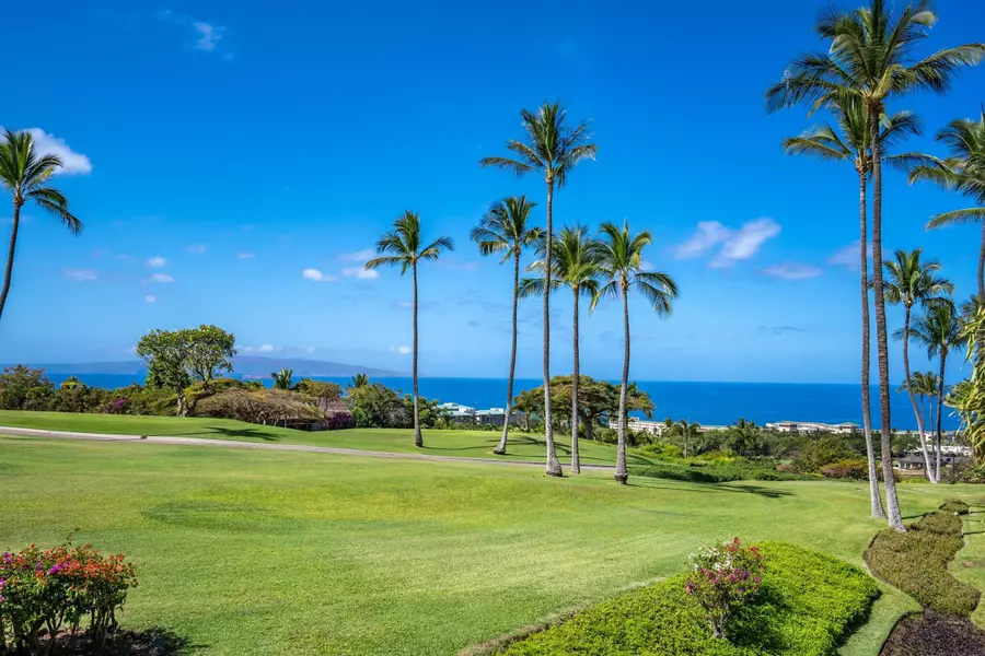 10 Wailea Ekolu Pl #1204, Kihei, HI 96753-9527