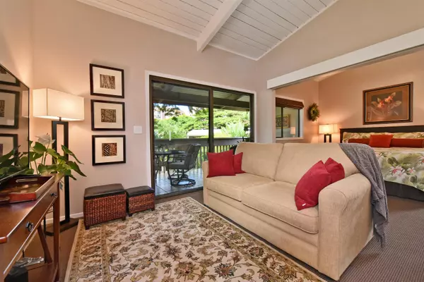 Lahaina, HI 96761,4440 Lower Honoapiilani Rd #237