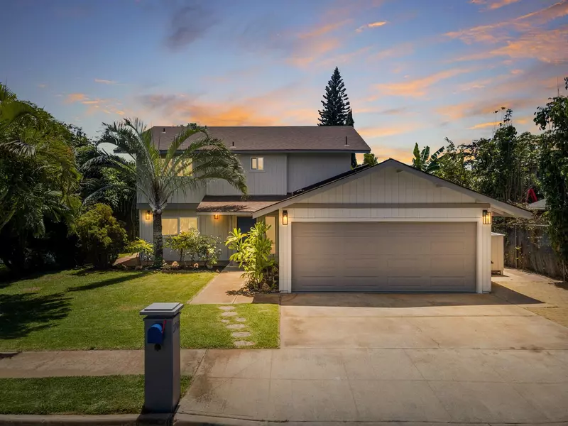 2748 Puu Hoolai St, Kihei, HI 96753