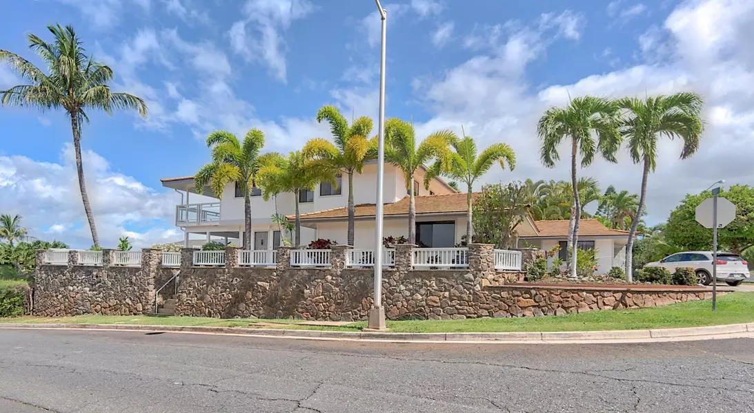 11 Luanaiki Pl, Kihei, HI 96753