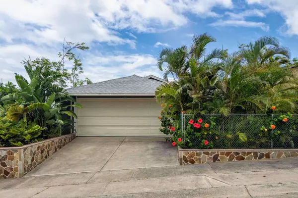 Wailuku, HI 96793,917 Hoomau St