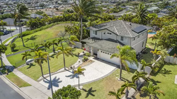 16 Kamalei Cir, Kahului, HI 96732-3213