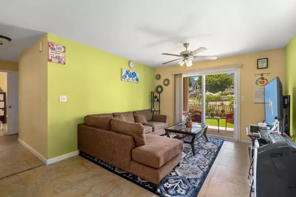 Wailuku, HI 96793,70 Kapi Ln #14-103