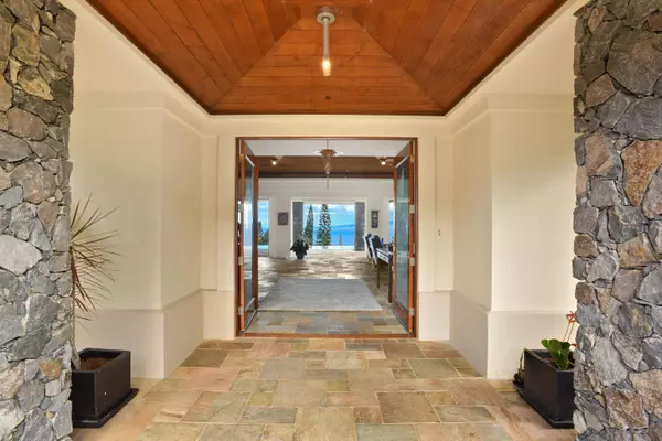 Wailuku, HI 96793,50 Lahaole Pl