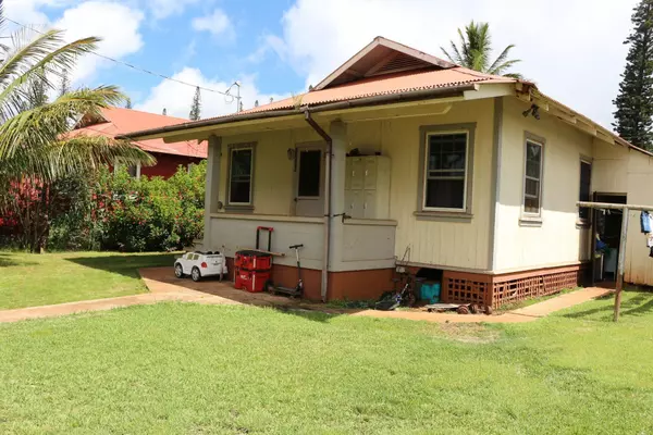 1320 Fraser Ave, Lanai City, HI 96763-1320