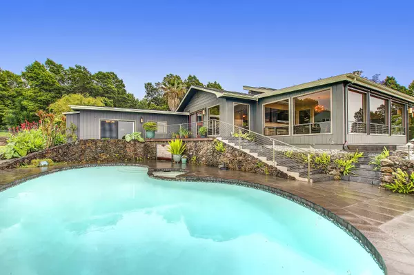 Kula, HI 96790,120 Mauna Pl