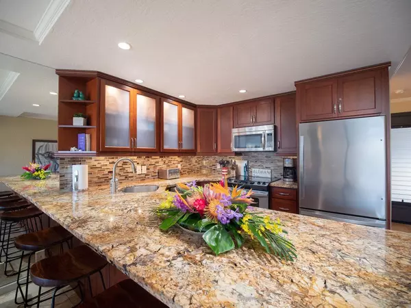 Lahaina, HI 96761,4909 Lower Honoapiilani Rd #D3
